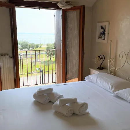 Lägenhet 5 Star With Private Beach And Garage *