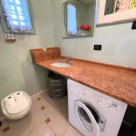 5 Star With Private Beach And Garage